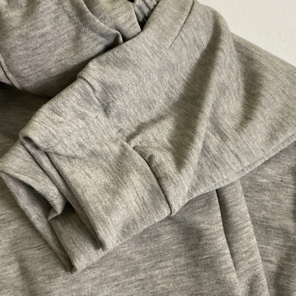 Crown of Hearts these gray